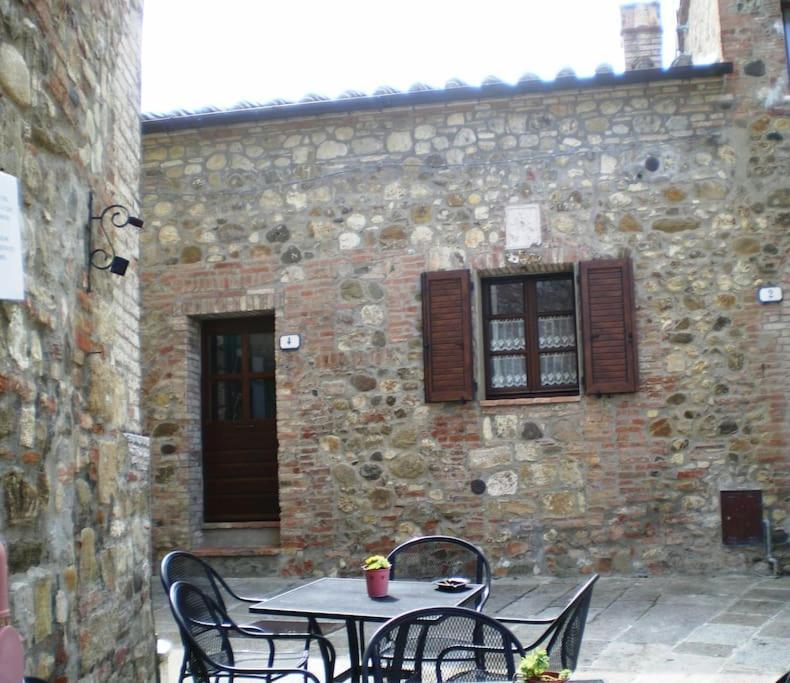 Villa Marta Contignano Екстериор снимка